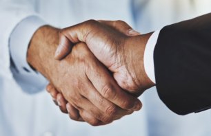 1905-Partner-With-An-Expert-For-MWM-Header-Banner-Desktop.png